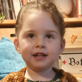 LUNA KAVANAGH