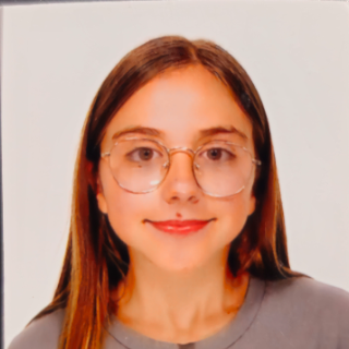 MARÍA PERNIL FERNÁNDEZ