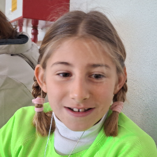 NAIRA HERNÁNDEZ ROS