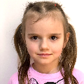 CHLOÉ ISABELLA LEONTE